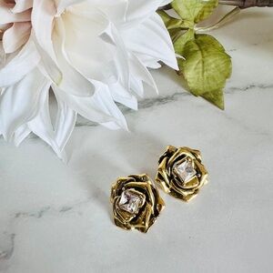 Vintage Royal Style Gold Flower Earring Studs with Synthetic Diamonds NWOT